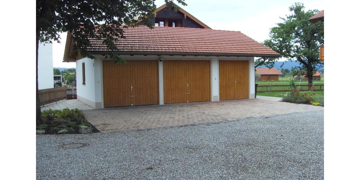 Erdgeschoßwohnung Kochel am See - 5 Zimmer, 200 m&sup2;, 2.100&euro; | Angebot:24380867