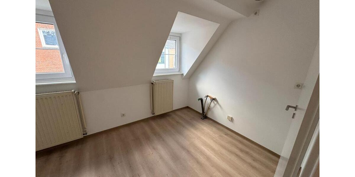 Dachgeschoßwohnung Kalkar - 3 Zimmer, 61 m&sup2;, 675&euro; | Angebot:26492812