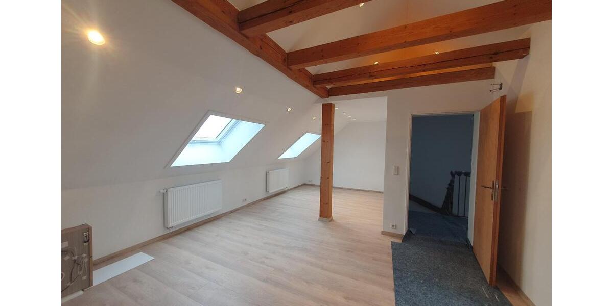 Reihenhaus Waldershof - 5 Zimmer, 130 m&sup2;, 1.300&euro; | Angebot:24832212