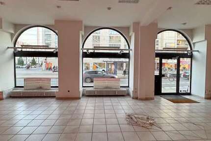 Einzelhandel in München 4.800 € 140 m² zimmer