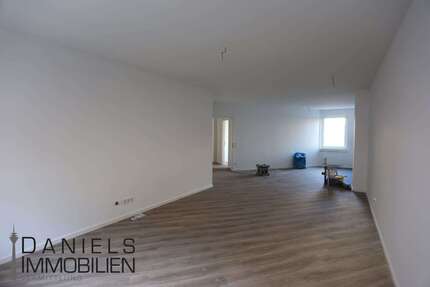 Wohnung Düsseldorf Pempelfort - 3 Zimmer, 82 m&sup2;, 1.300&euro; | Angebot:25235650