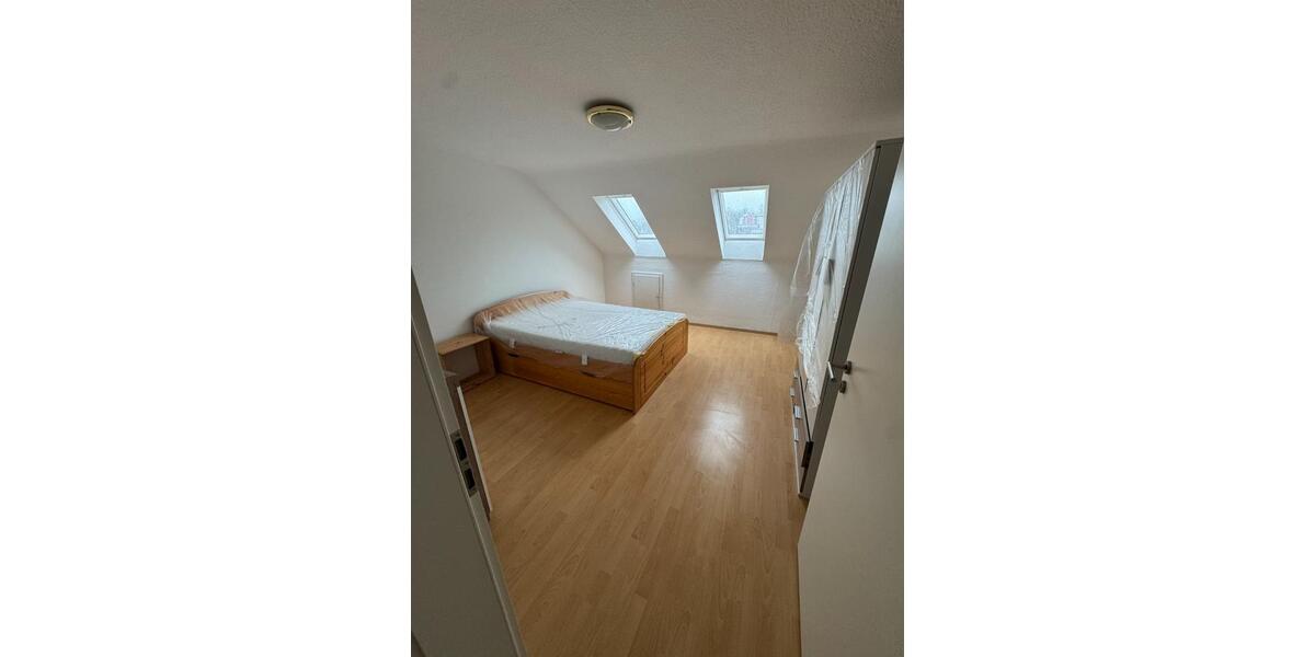Dachgeschoßwohnung Lohr am Main - 2.5 Zimmer, 70 m&sup2;, 700&euro; | Angebot:25755375