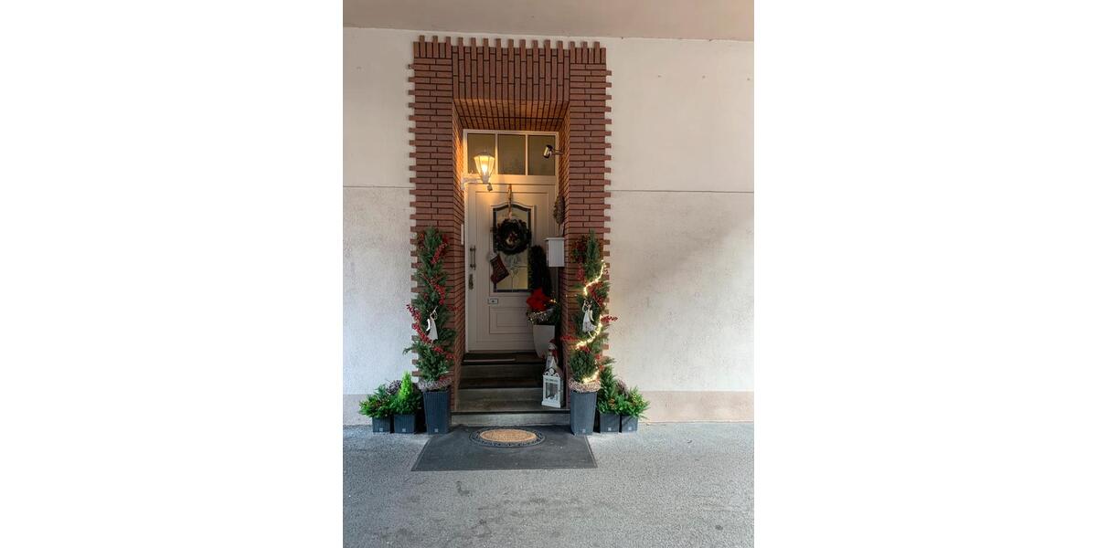 Gladbeck , Möblierte großeWohnung kurzfristig für 2 Monate 5 zimmer