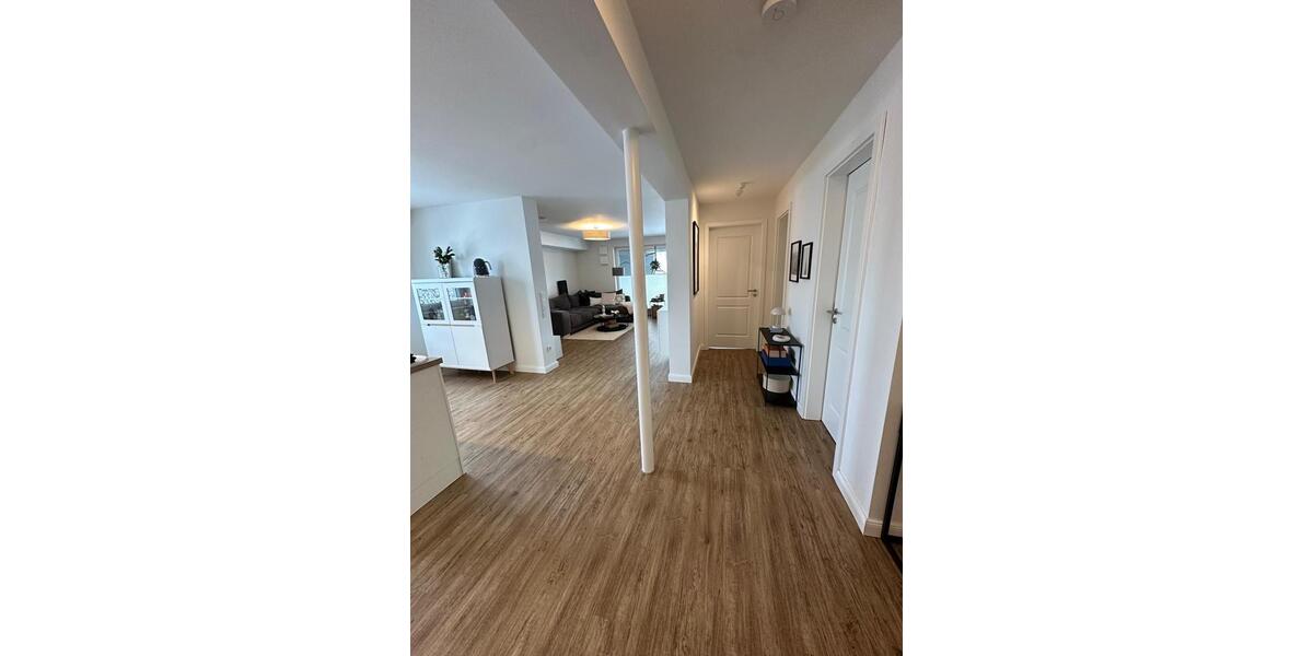 Maisonette-Whg. 138 qm in Zeven m. EBK, Loggia u. Carport 4 zimmer