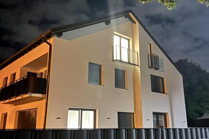 Stilvolle 2-3 Zimmer Dachgeschoss-Wohnung 3 zimmer