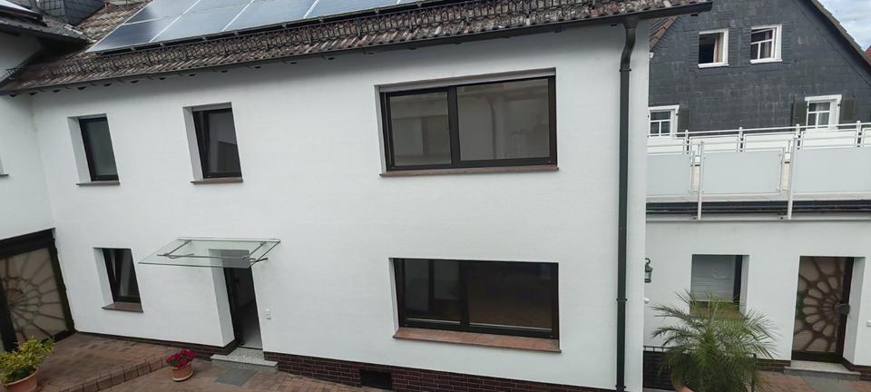 Frankfurt am Main - Einfamilienhaus mit großer Dachterrasse