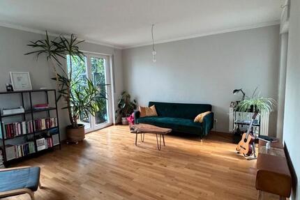Biete Zimmer zur Untermiete in 70qm Wohnung mit großem Wohnbereic 1 zimmer