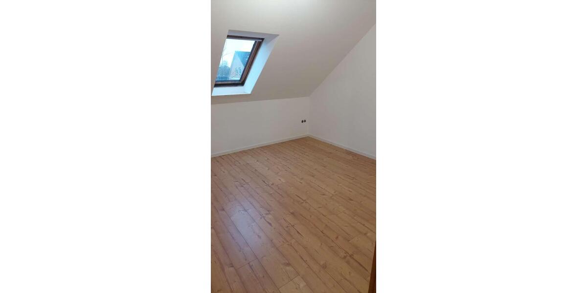 Dachgeschoßwohnung Fürstenau - 4 Zimmer, 65 m&sup2;, 629&euro; | Angebot:25499932