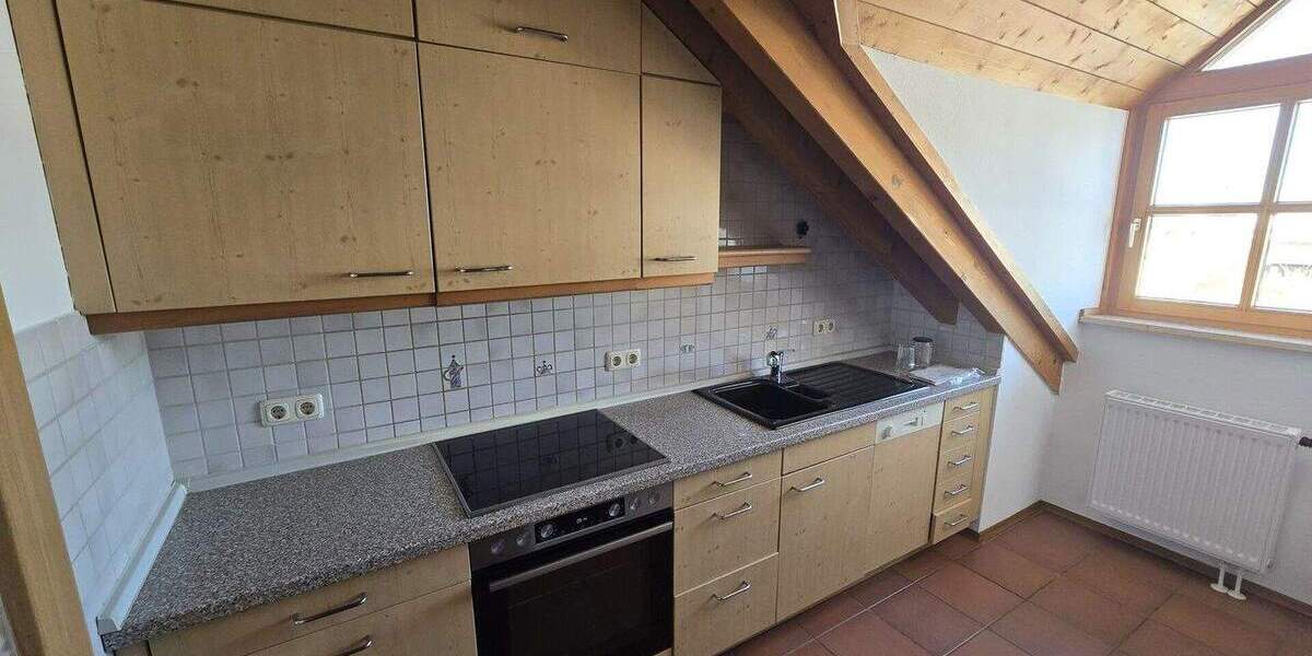 Ruhige 2 Zi.-Dachgeschosswohnung in Zentrumsnähe von Penzberg 2 zimmer