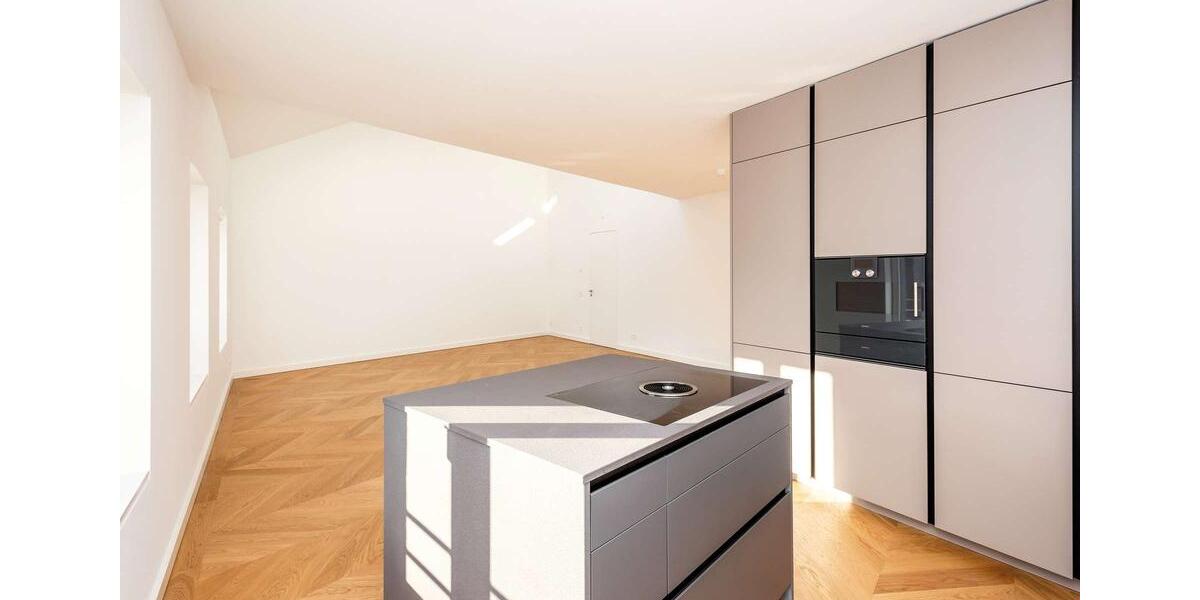 Dachgeschoßwohnung Berlin - 4 Zimmer, 143 m&sup2;, 4.267&euro; | Angebot:26535506