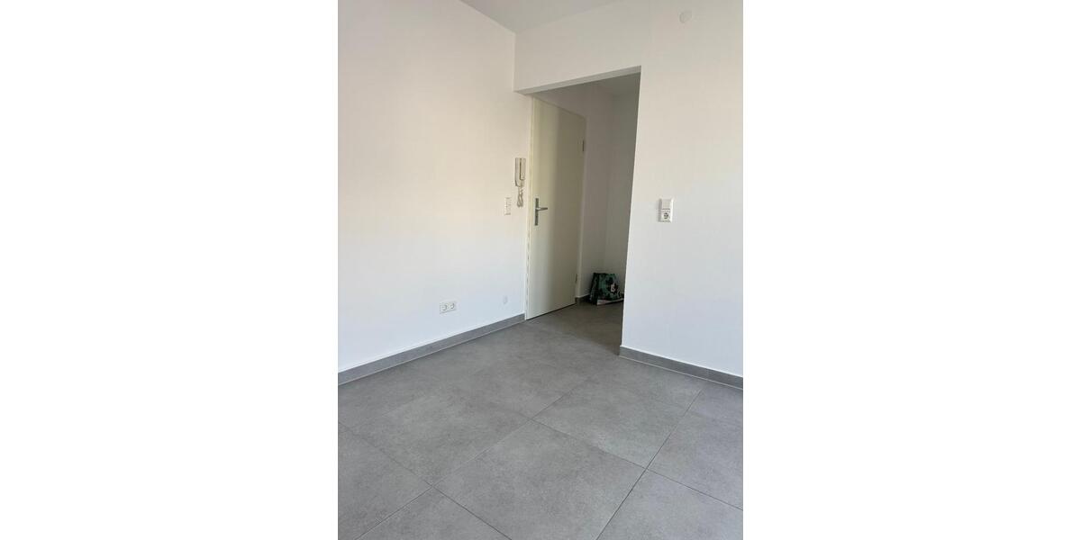 Etagenwohnung Sindelfingen - 1 Zimmer, 27 m&sup2;, 680&euro; | Angebot:26611949