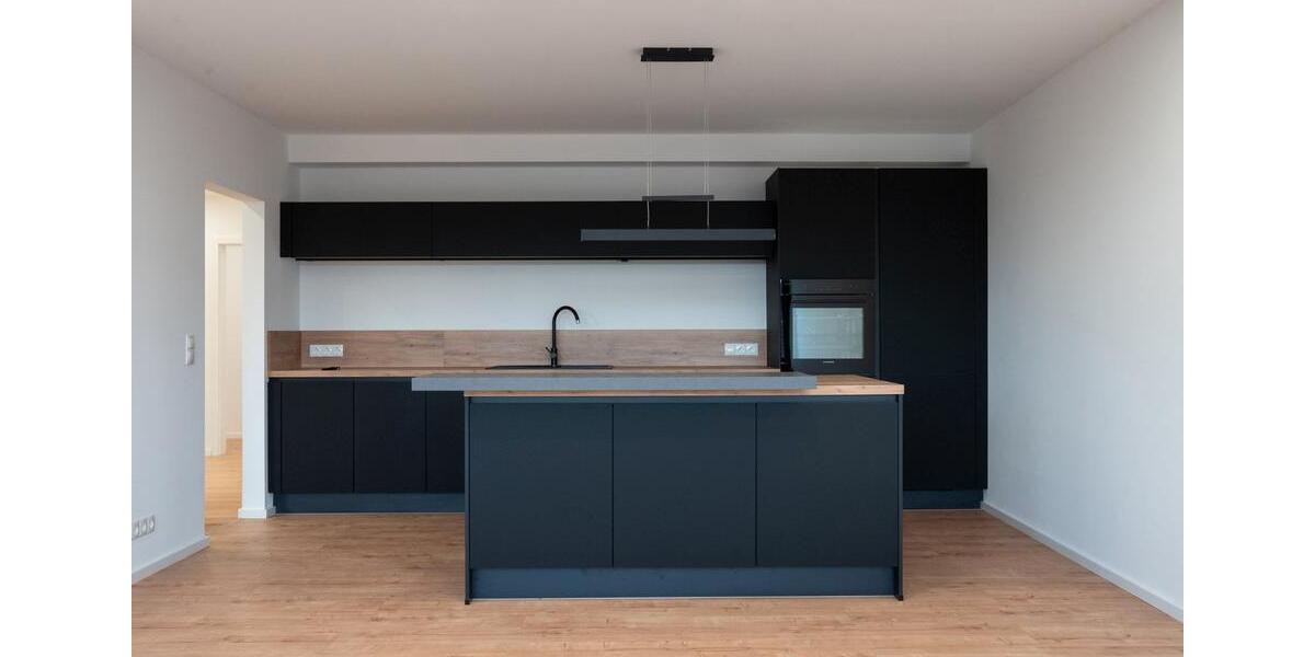 Dachgeschoßwohnung Neuwied - 4 Zimmer, 125 m&sup2;, 1.600&euro; | Angebot:26647774