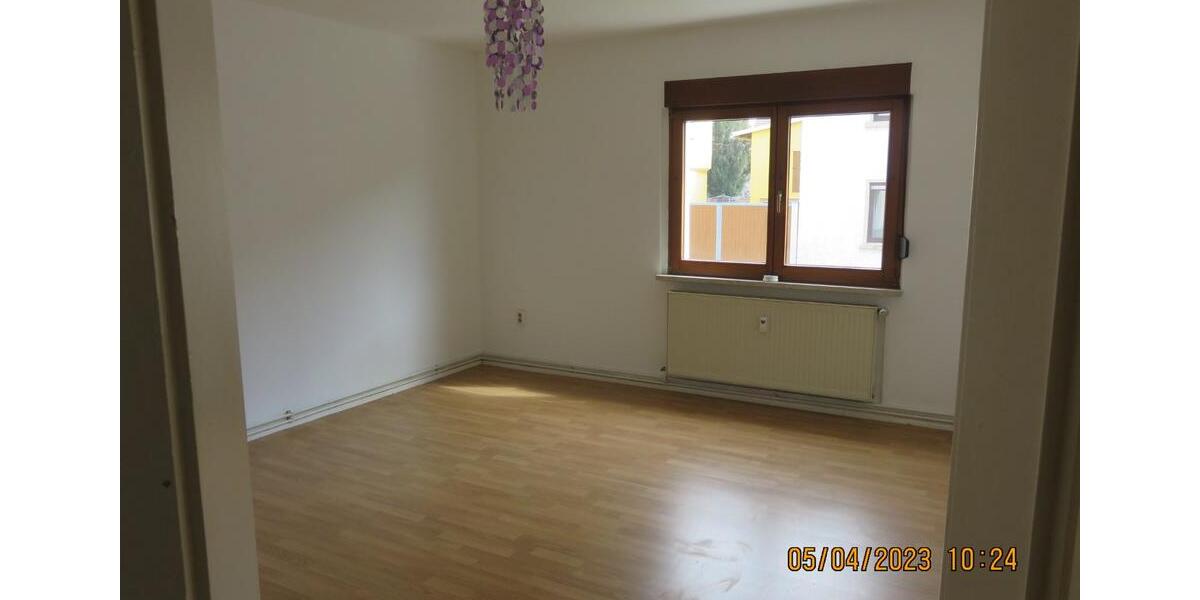 Erdgeschoßwohnung Buttstädt - 3 Zimmer, 90 m&sup2;, 550&euro; | Angebot:24876845
