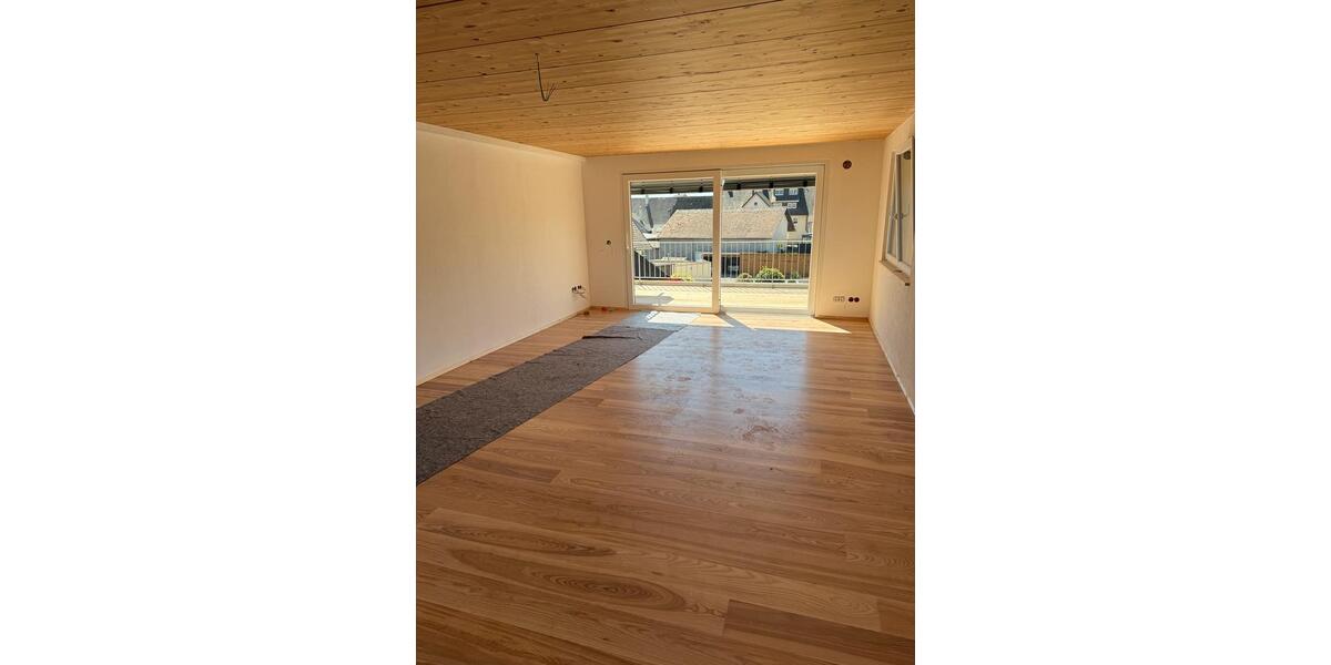 Etagenwohnung Allensbach - 4.5 Zimmer, 117 m&sup2;, 1.800&euro; | Angebot:26531661