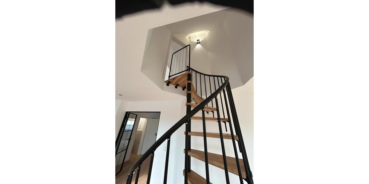 Maisonettenwohnung Bad Neustadt an der Saale - 5 Zimmer, 151 m&sup2;, 1.480&euro; | Angebot:26525646