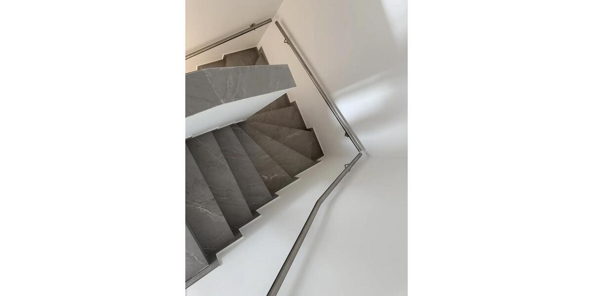 Doppelhaushälfte Uchte - 6 Zimmer, 178 m&sup2;, 1.400&euro; | Angebot:26255584
