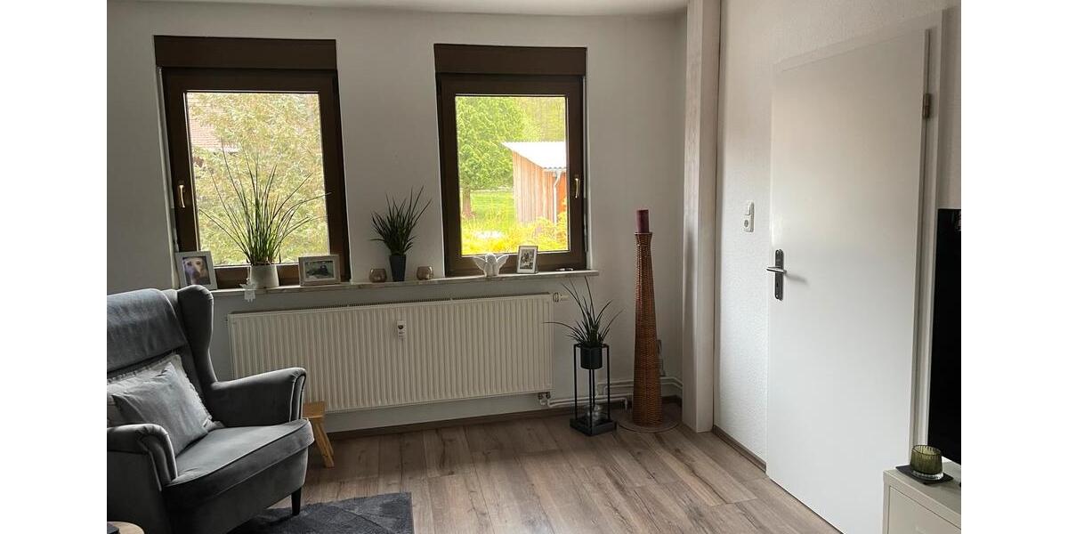 Etagenwohnung Dipperz - 5 Zimmer, 120 m&sup2;, 1.080&euro; | Angebot:26265652