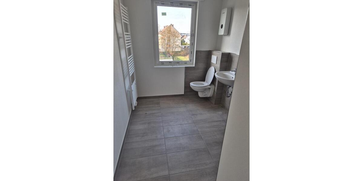 Dachgeschoßwohnung Koblenz - 2.5 Zimmer, 98 m&sup2;, 1.050&euro; | Angebot:25641190