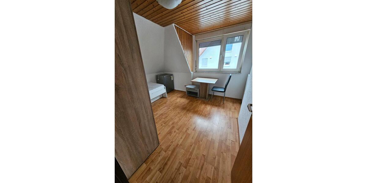 Freies Zimmer in 3er-WG (nur Damen) 1 zimmer