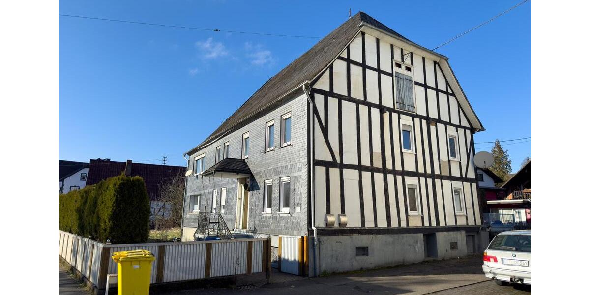 Etagenwohnung Kreuztal - 4 Zimmer, 138 m&sup2;, 1.139&euro; | Angebot:25235945