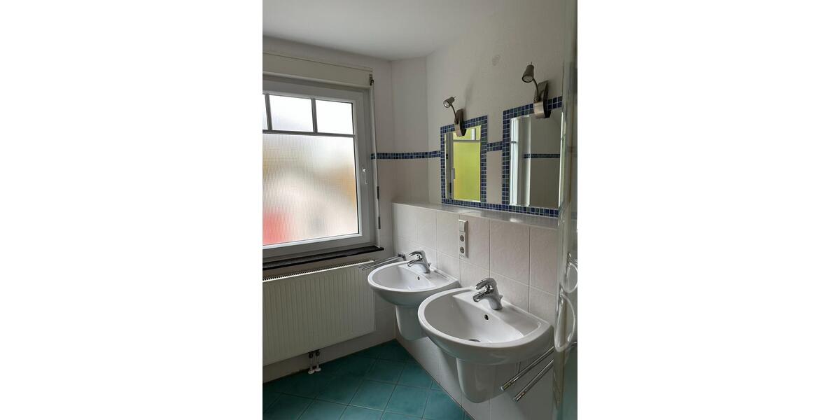 Großes und gepflegtes Einfamilienhaus in Kirchdorf zu vermieten 5 zimmer