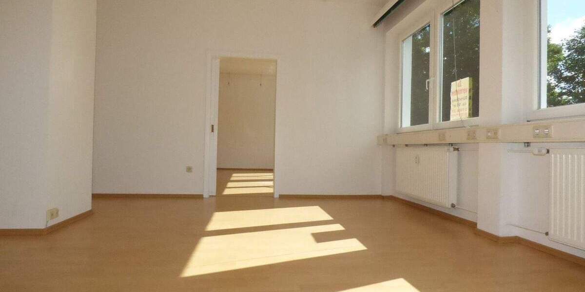 Gewerbeobjekt St. Ingbert Rentrisch - 3 Zimmer, 82 m&sup2;, 380&euro; | Angebot:24789912