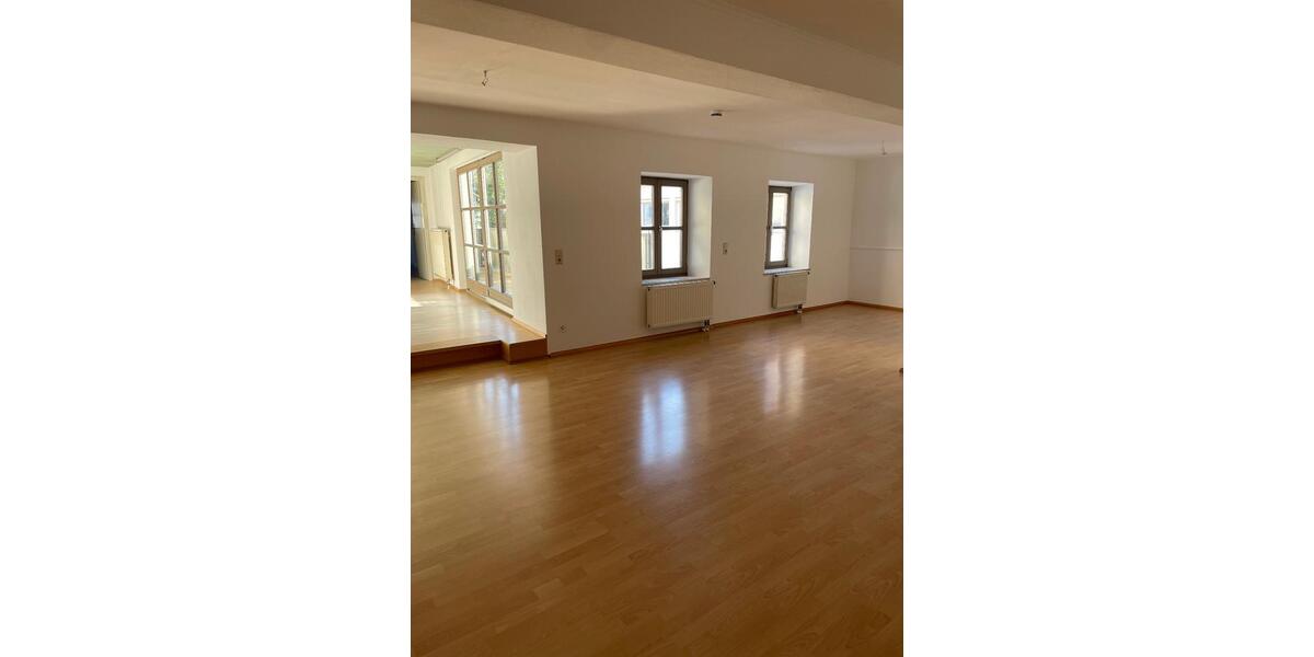 Etagenwohnung Altötting - 3 Zimmer, 119 m&sup2;, 952&euro; | Angebot:26549937