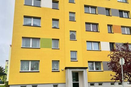 3-Raum-Wohnung mit Balkon und Einbauküche zimmer