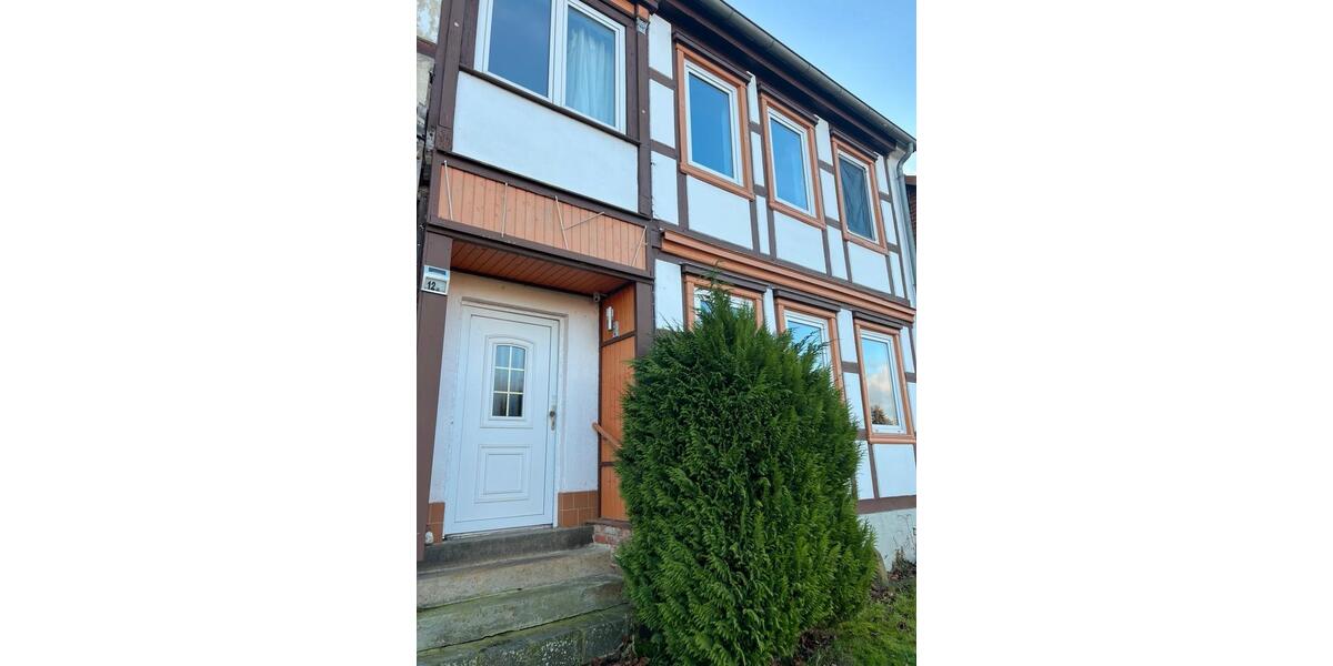 Großes Haus mit 6 Zimmern 16 zimmer