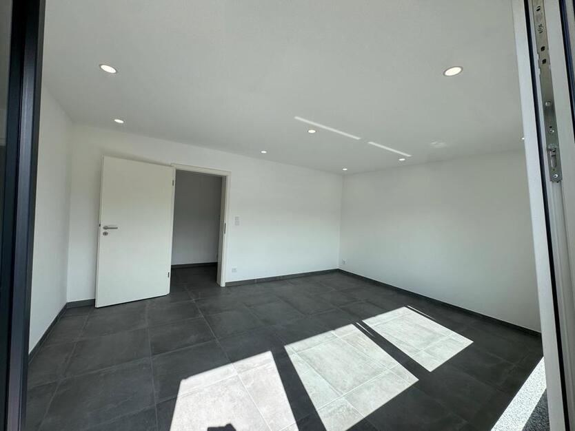 Moderne Kernsanierte 4-Zimmer-Wohnung in Stein