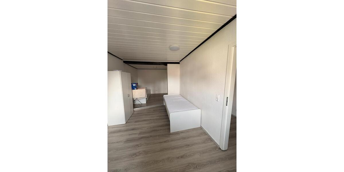 Etagenwohnung Oberderdingen - 2 Zimmer, 25 m&sup2;, 450&euro; | Angebot:26598335