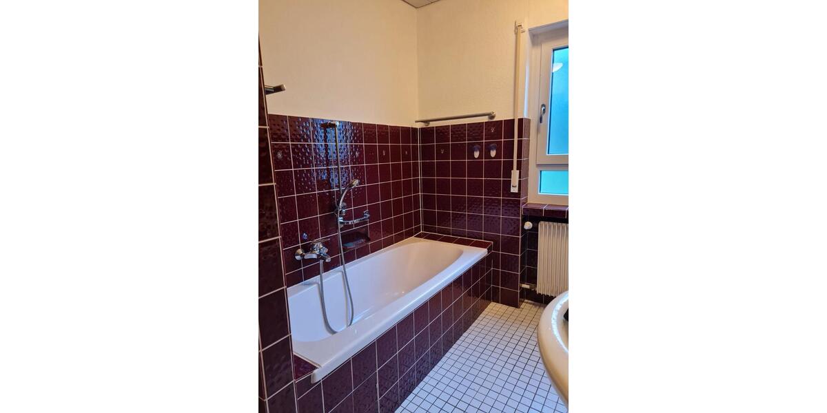 Etagenwohnung Hammelburg - 5 Zimmer, 100 m&sup2;, 900&euro; | Angebot:26424282
