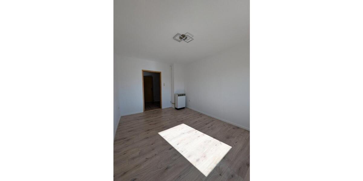 Dachgeschoßwohnung Hof Christiansreuth - 3 Zimmer, 87 m&sup2;, 544&euro; | Angebot:26648179