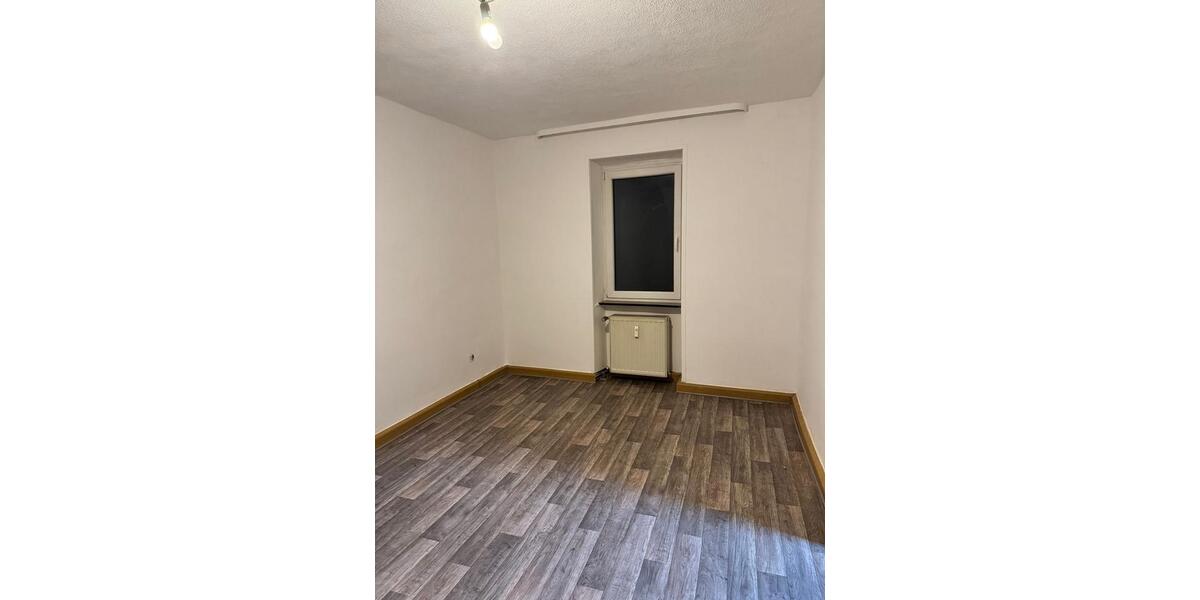 Einfamilienhaus Neunkirchen Heinitz - 6 Zimmer, 160 m&sup2;, 1.250&euro; | Angebot:24620635