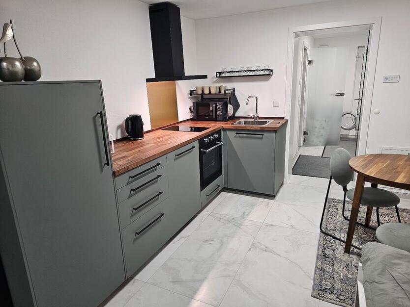 1Zimmer Ferien- Wohnung voll möbliert mieten in Backnang Top Lage