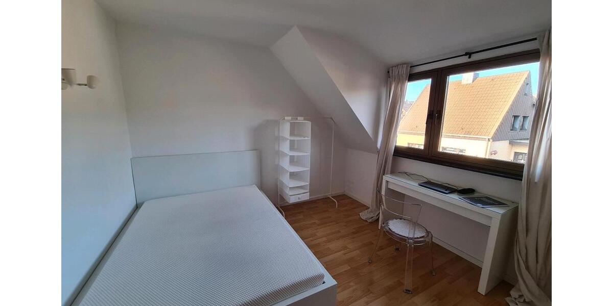 Wohnen auf Zeit Düsseldorf Stadtbezirk 6 - 1 Zimmer, 16 m&sup2;, 580&euro; | Angebot:24756956