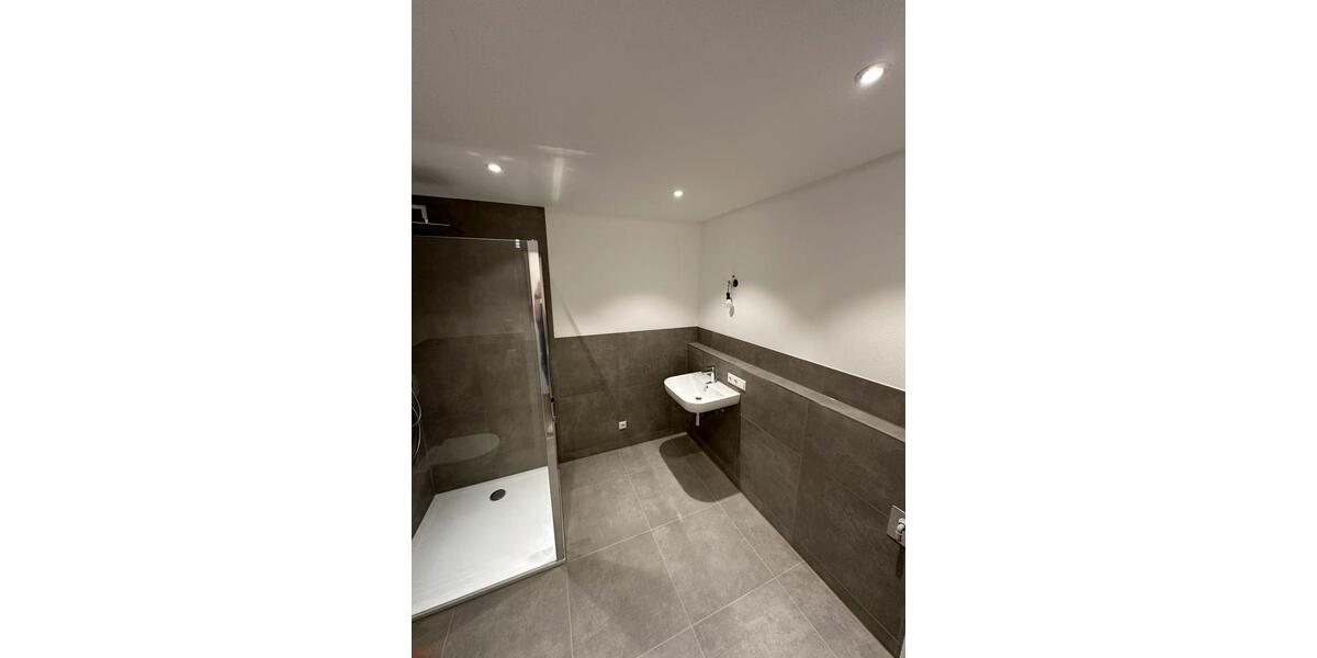 Erdgeschoßwohnung Neuötting - 2 Zimmer, 70 m&sup2;, 1.020&euro; | Angebot:26523063