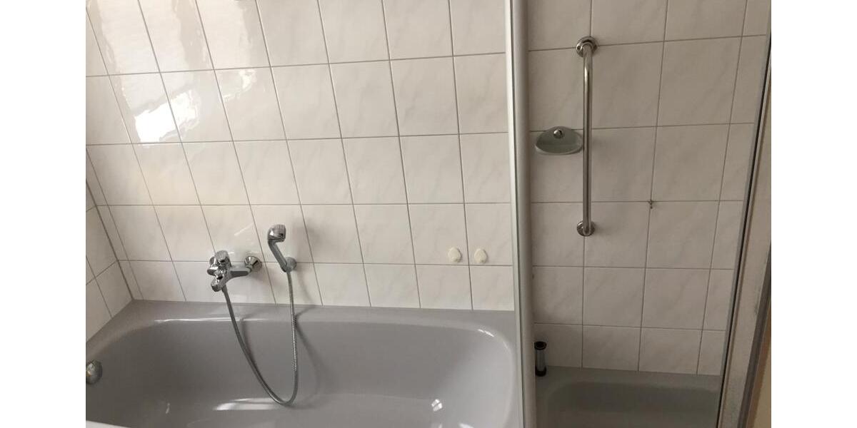 Etagenwohnung Lindlar - 3 Zimmer, 77 m&sup2;, 615&euro; | Angebot:26704302