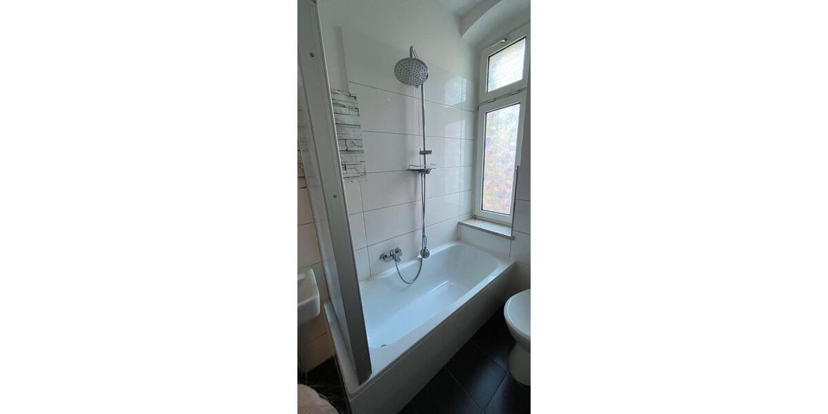 Hochparterre Werdau - 4 Zimmer, 90 m&sup2;, 475&euro; | Angebot:24417980