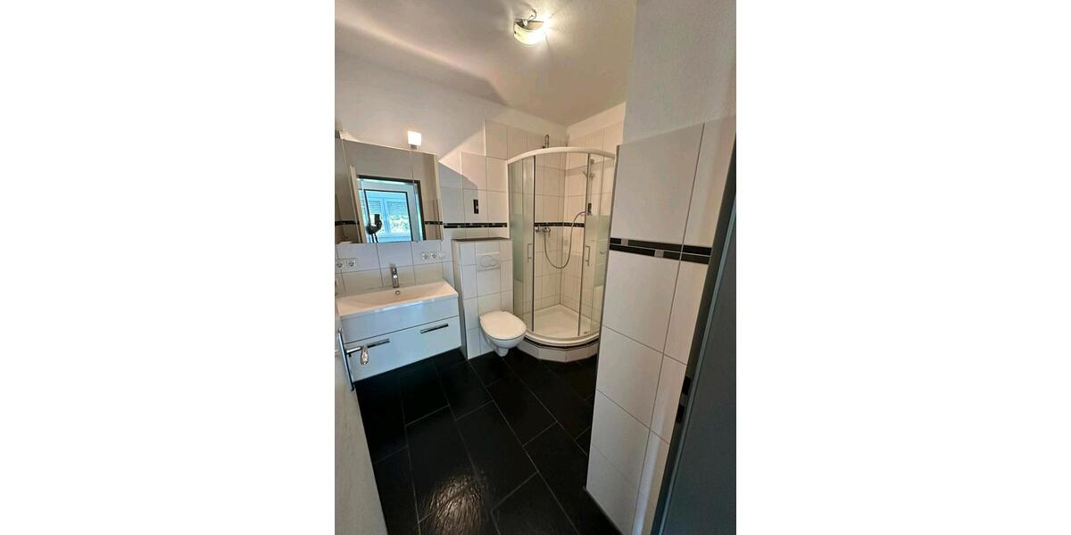 Etagenwohnung Korbach - 3 Zimmer, 68 m&sup2;, 900&euro; | Angebot:26688919