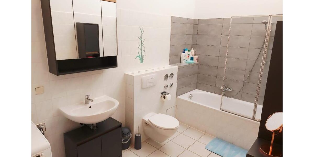 Dachgeschoßwohnung Reichenbach im Vogtland - 4 Zimmer, 127 m&sup2;, 610&euro; | Angebot:25083284