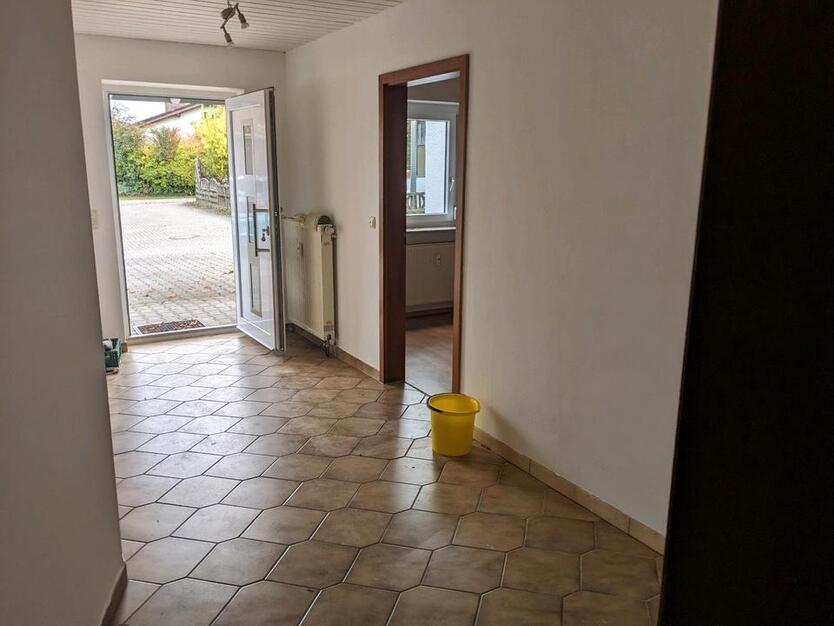 2,5 Zimmer Souterrainwohnung Leoprechting zimmer