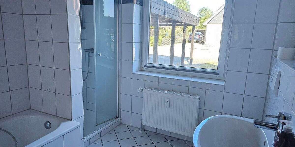 Terrassenwohnung Hohenwestedt - 3 Zimmer, 90 m&sup2;, 850&euro; | Angebot:24401346