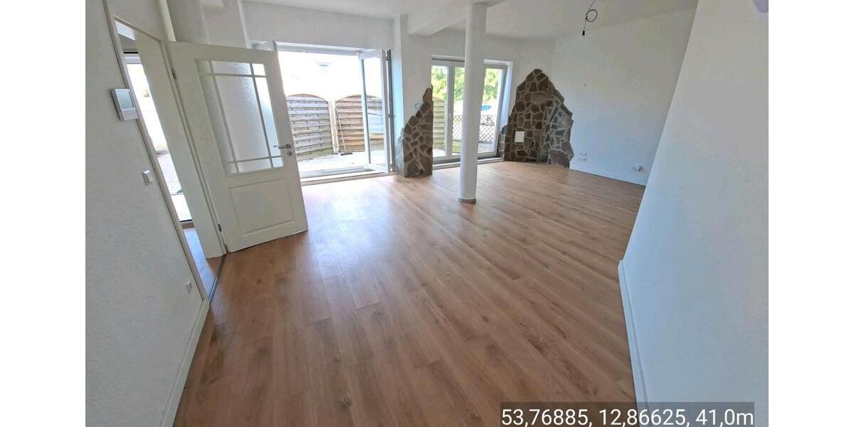 Erdgeschoßwohnung Malchin - 2 Zimmer, 86 m&sup2;, 655&euro; | Angebot:26456346