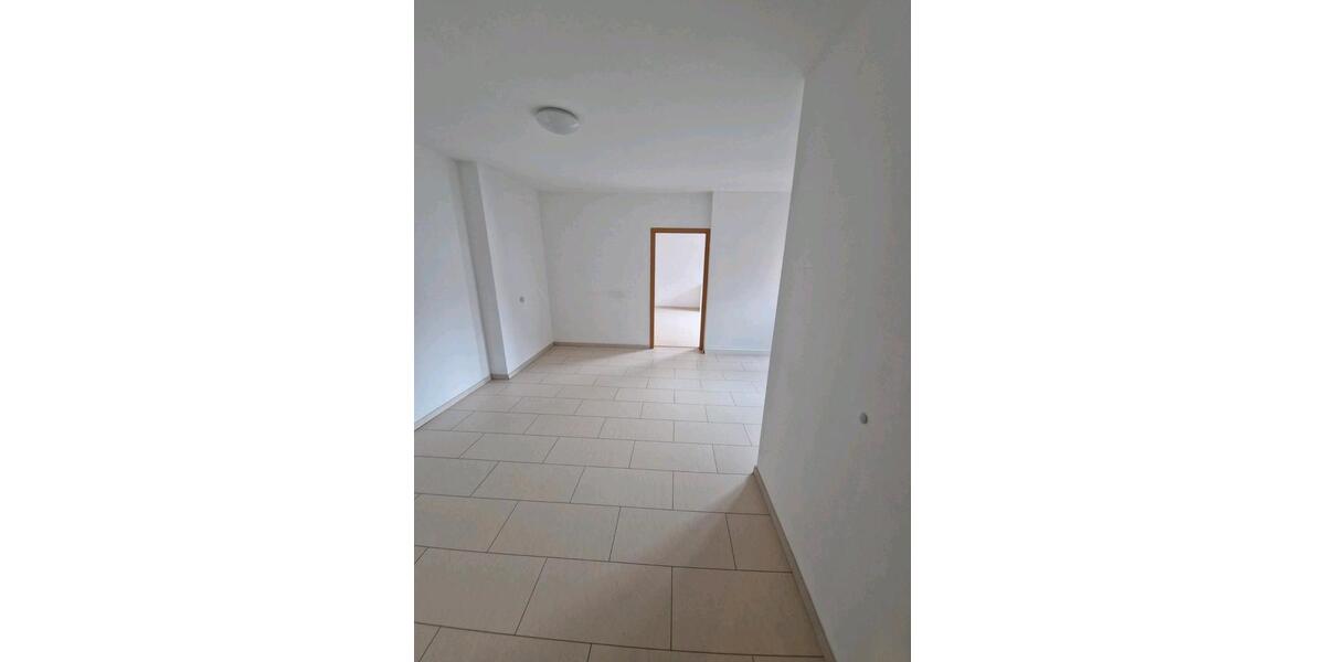 Etagenwohnung Völklingen - 4 Zimmer, 80 m&sup2;, 700&euro; | Angebot:26283695