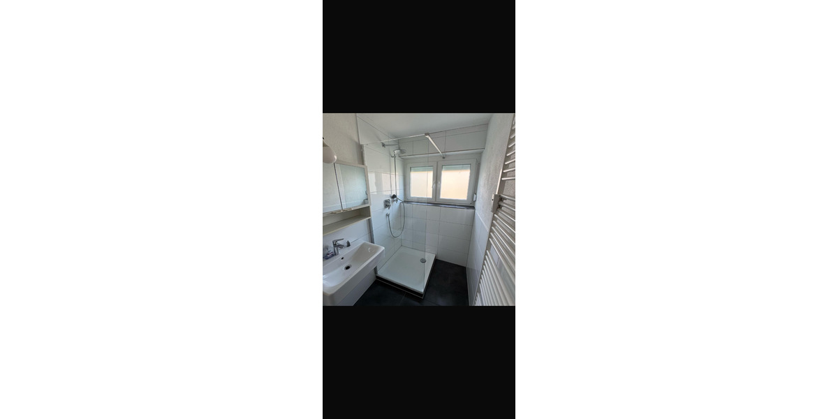 Etagenwohnung Wildberg - 3 Zimmer, 100 m&sup2;, 900&euro; | Angebot:24767560