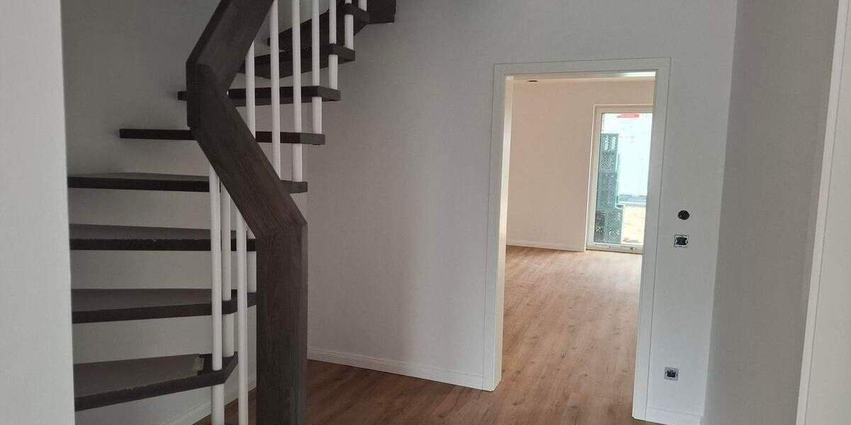 Doppelhaushälfte Quickborn - 5 Zimmer, 127 m&sup2;, 2.090&euro; | Angebot:25734072