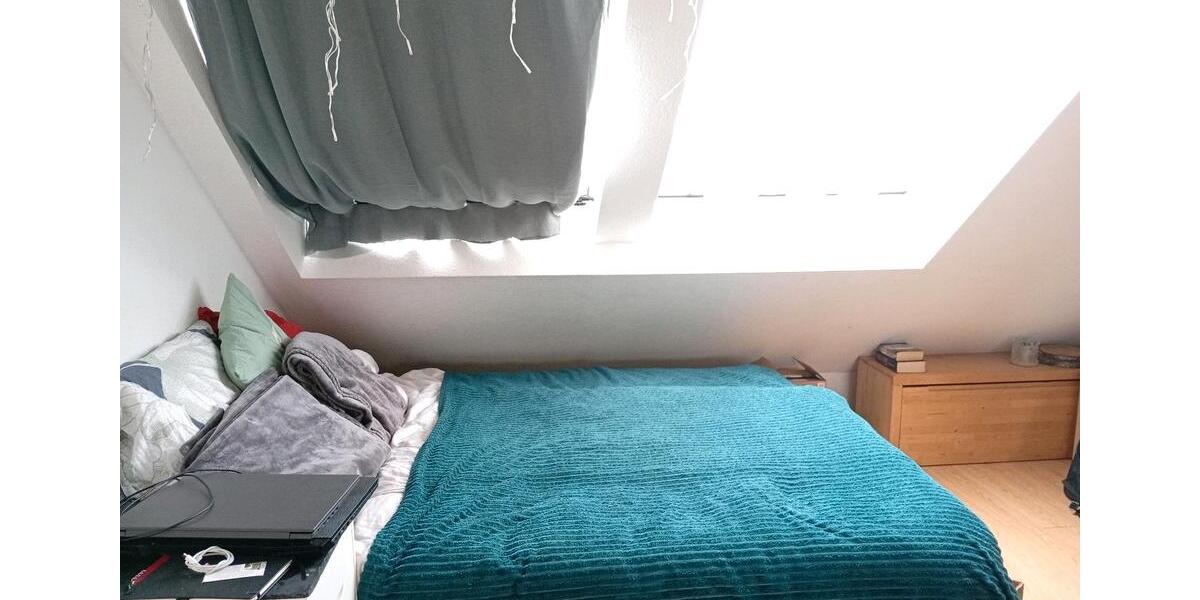 Dachgeschoßwohnung Köln Mülheim - 1 Zimmer, 35 m&sup2;, 650&euro; | Angebot:26462909