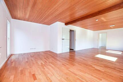 Haus Nusse - 6.5 Zimmer, 160 m&sup2;, 1.450&euro; | Angebot:26544375