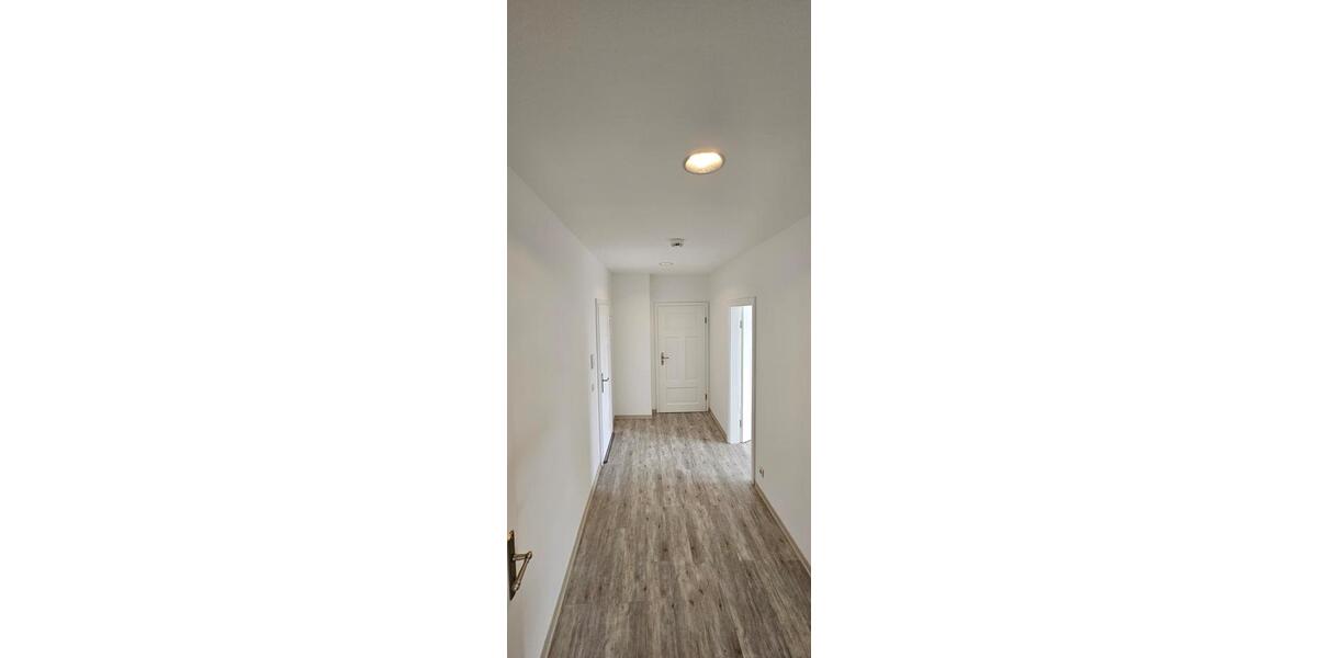 Dachgeschoßwohnung Sondershausen - 2 Zimmer, 76 m&sup2;, 649&euro; | Angebot:22711718